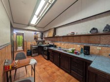 Casas en Sabanilla | id #39035 Venta Casa con tres apartamentos de alquiler
