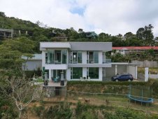 Casas en San Ramón | Casa en venta en San Ramón, dos pisos con vistas al mar, acuario y pisos de már