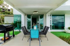 Casas en San Ramón | Casa en venta en San Ramón, dos pisos con vistas al mar, acuario y pisos de már