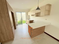 Casas en Cartago | Casa en Condominio en Cartago cerca de Salida a San José