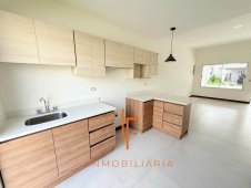 Casas en Cartago | Casa en Condominio en Cartago cerca de Salida a San José