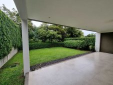 Casas en Escazú | Casa contemporánea en Guachipelín, Escazú – $550,000
