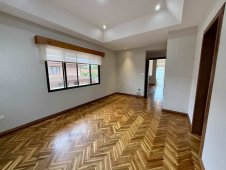 Casas en Pozos | Se vende, hermosa casa en Pozos de Santa Ana